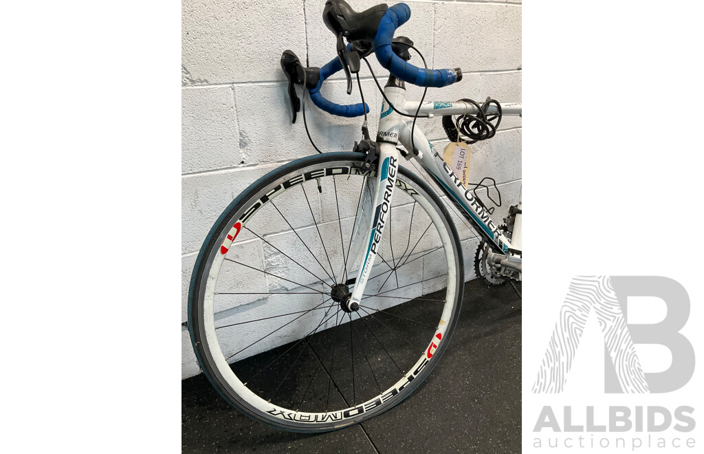 PERFORMER STORM Road Bike