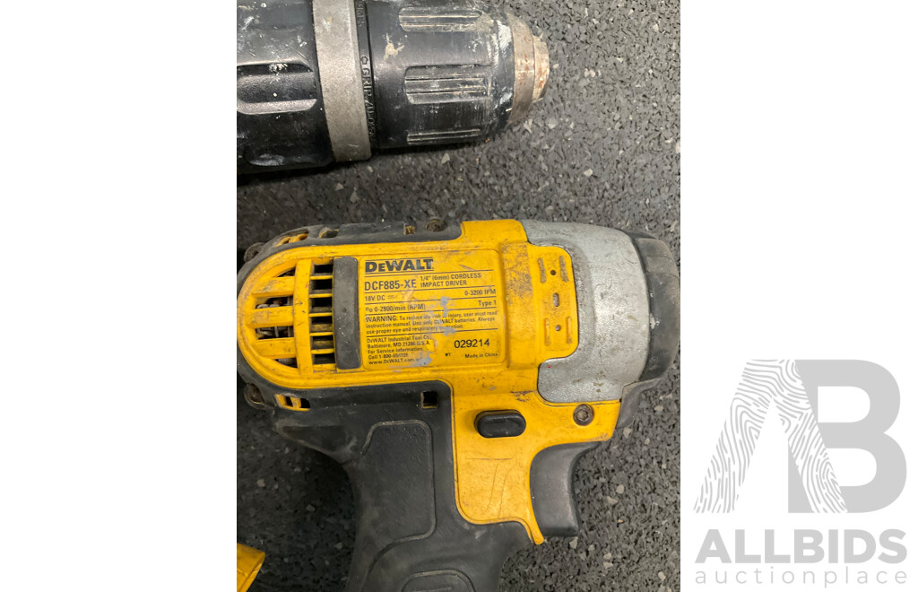 DeWALT Impact Driver (DC885XE), Hammer Drill (DCD785XE) and Battery Charger (DCB115XE) - Lot of 3