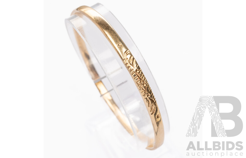 9ct Vintage Patterned Flat Curve Profile Gold Bangle, 67mm, 14.03 Grams