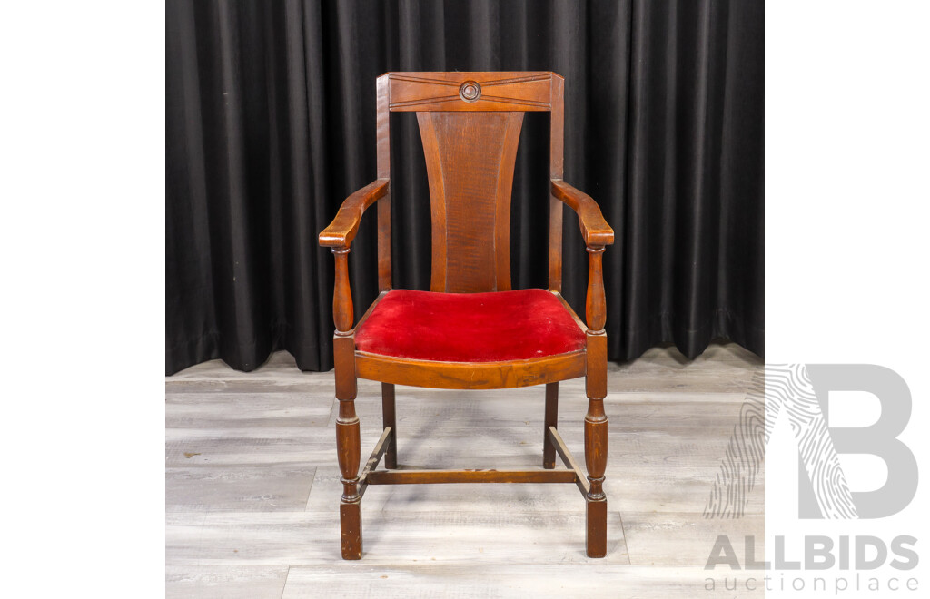 Arts and Crafts Oak Carver