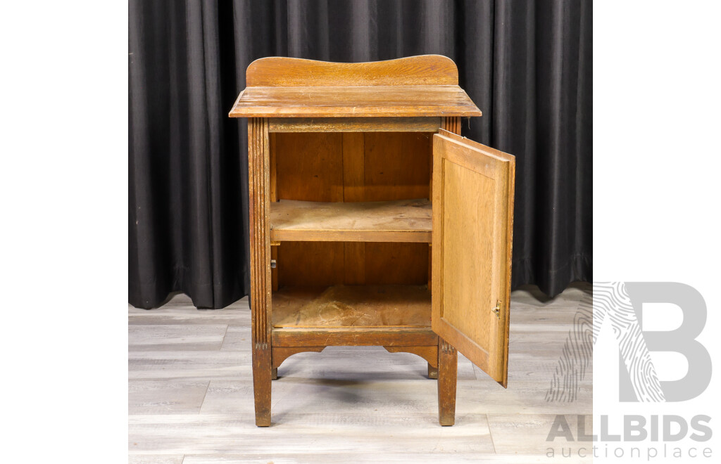 Single Door Oak Pot Cupboard