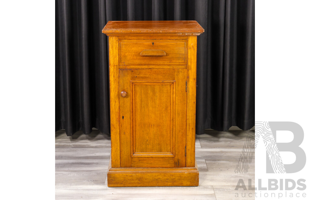 English Oak Pier Cabinet with Single Door and Drawer