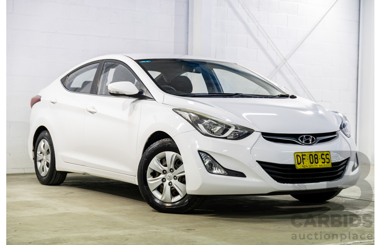 10/2015 Hyundai Elantra Active MD Series 2 (MD3) 4d Sedan Polar White 1.8L