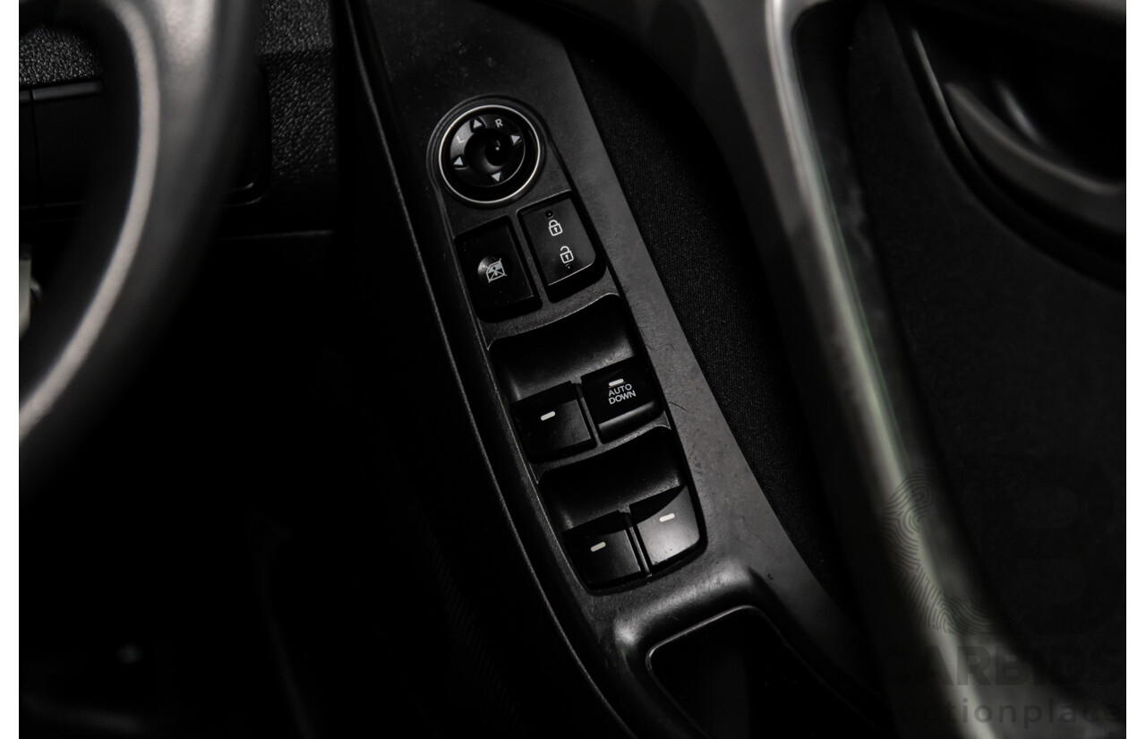 10/2015 Hyundai Elantra Active MD Series 2 (MD3) 4d Sedan Polar White 1.8L