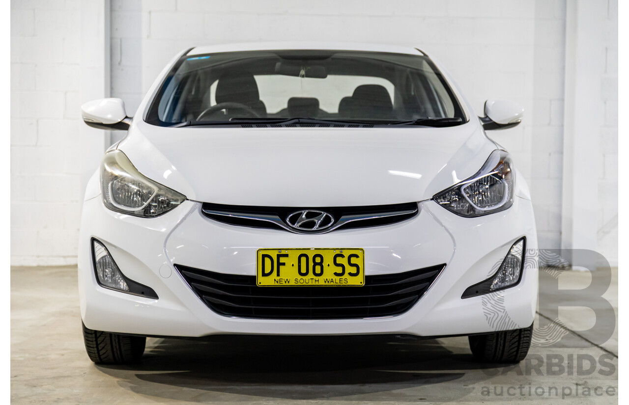 10/2015 Hyundai Elantra Active MD Series 2 (MD3) 4d Sedan Polar White 1.8L