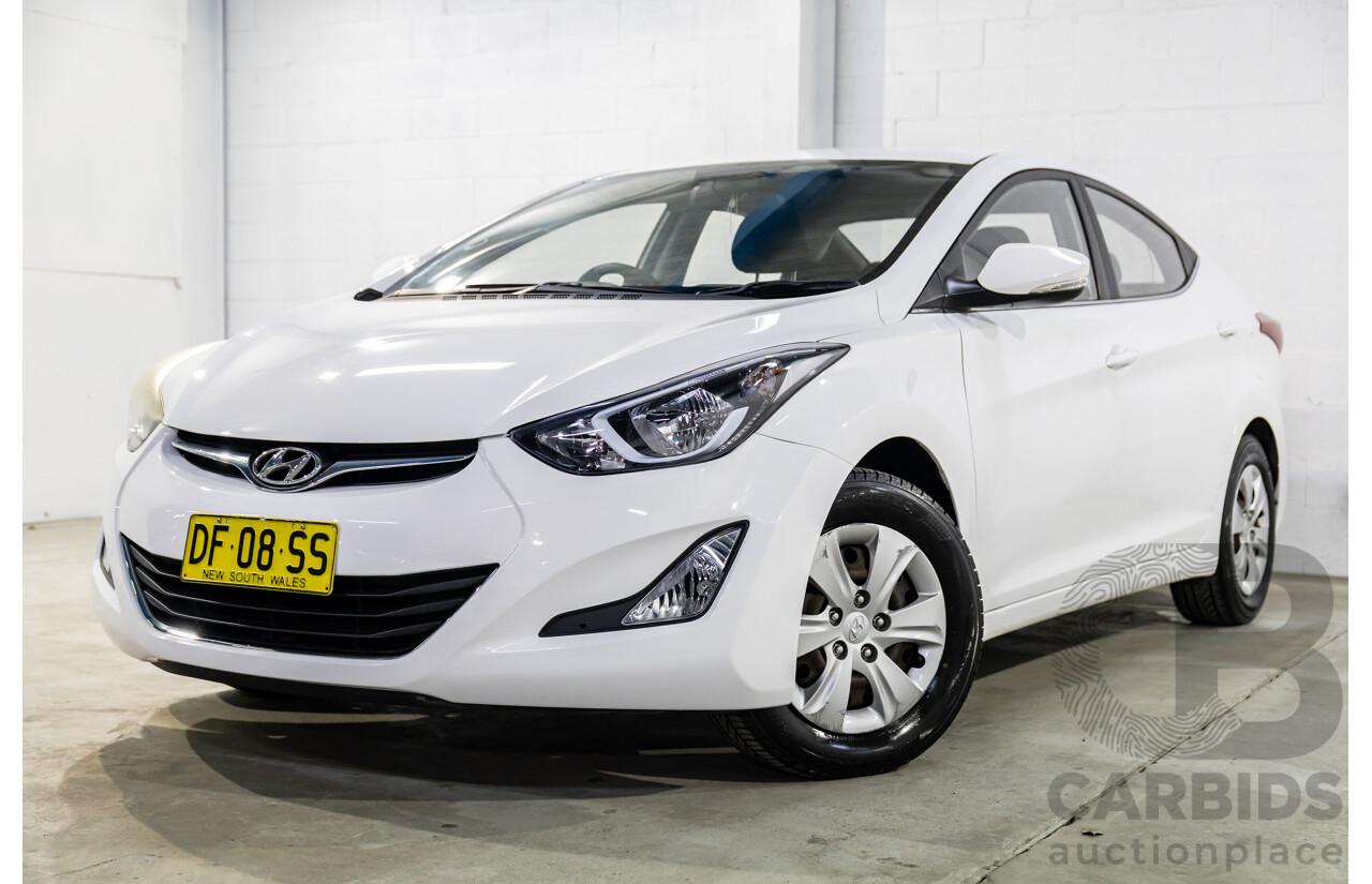 10/2015 Hyundai Elantra Active MD Series 2 (MD3) 4d Sedan Polar White 1.8L