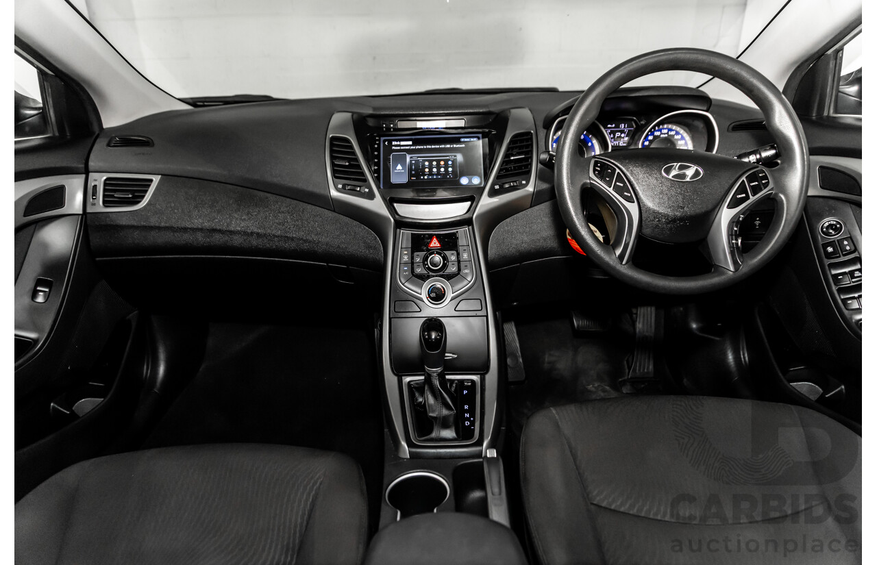 10/2015 Hyundai Elantra Active MD Series 2 (MD3) 4d Sedan Polar White 1.8L