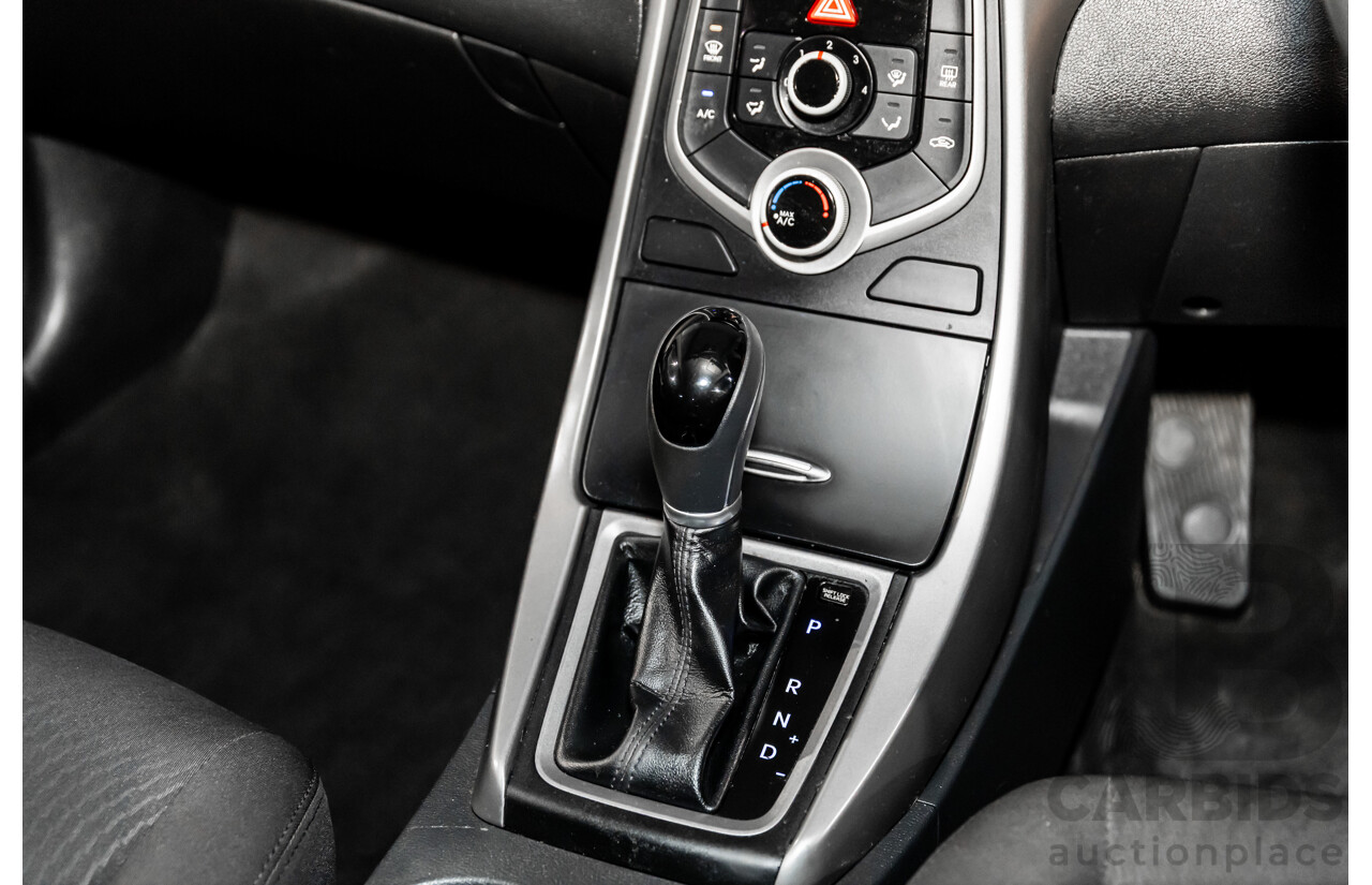 10/2015 Hyundai Elantra Active MD Series 2 (MD3) 4d Sedan Polar White 1.8L