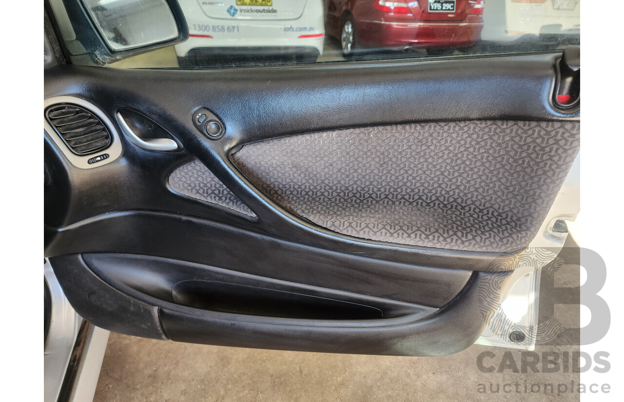 2/2005 Holden Berlina  VZ 4d Sedan Silver 3.6L