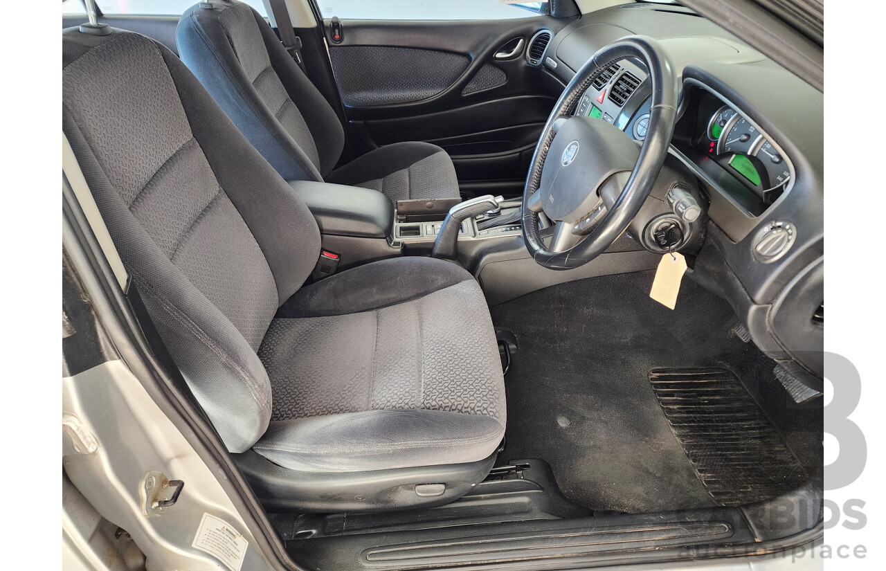 2/2005 Holden Berlina  VZ 4d Sedan Silver 3.6L