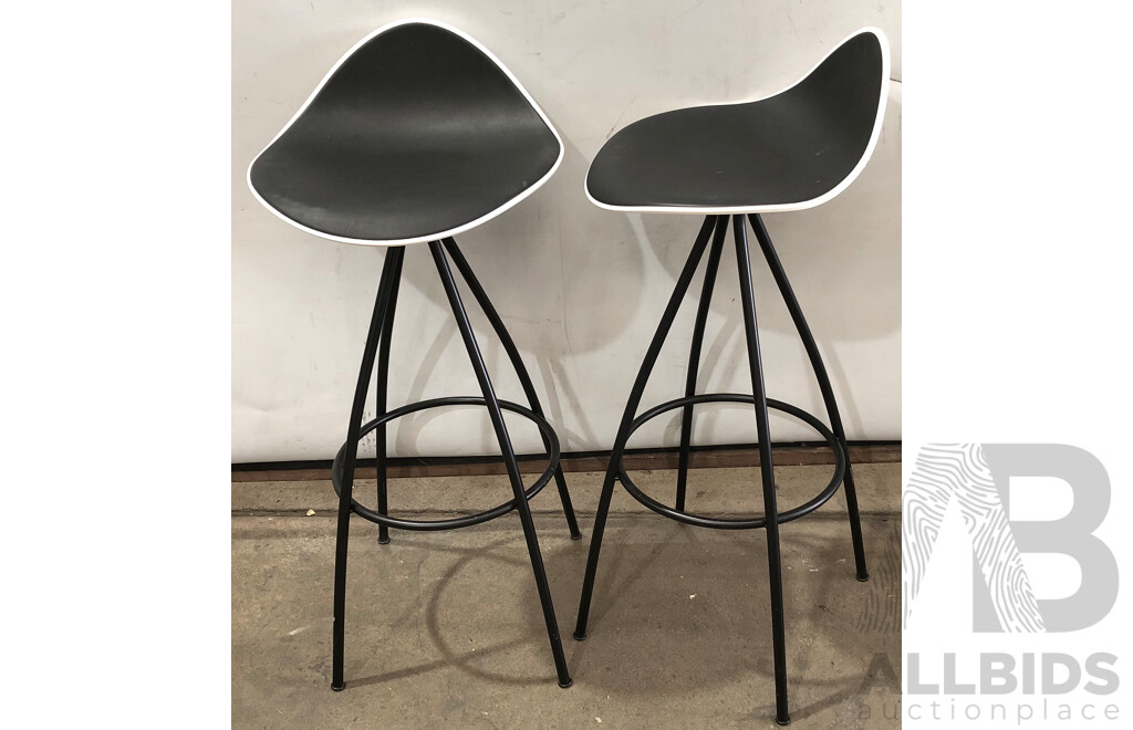 Swivel Bar Stools - Lot of Four