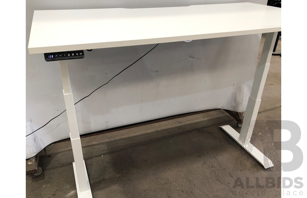 JasonL 1800mm Premium Height Adjustable Desk with Cable Scallop