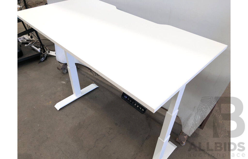 JasonL 1560mm Premium Height Adjustable Desk with Cable Scallop