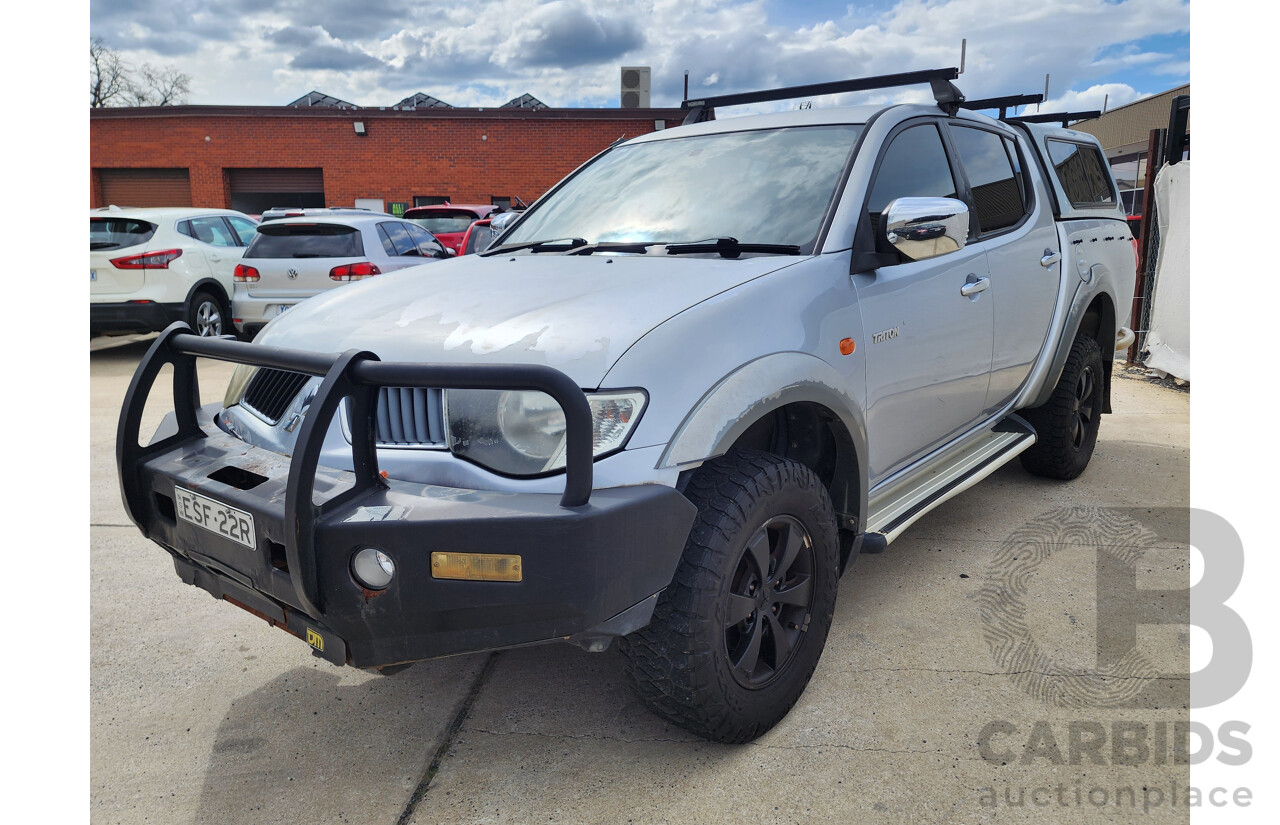 8/2008 Mitsubishi Triton VR (4x4) ML MY09 Double Cab Utility Silver 3.2L