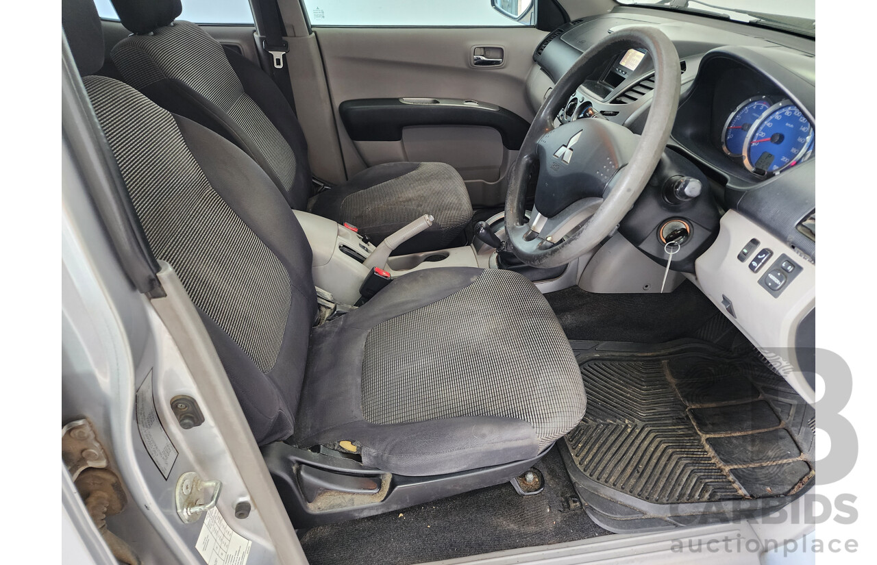 8/2008 Mitsubishi Triton VR (4x4) ML MY09 Double Cab Utility Silver 3.2L