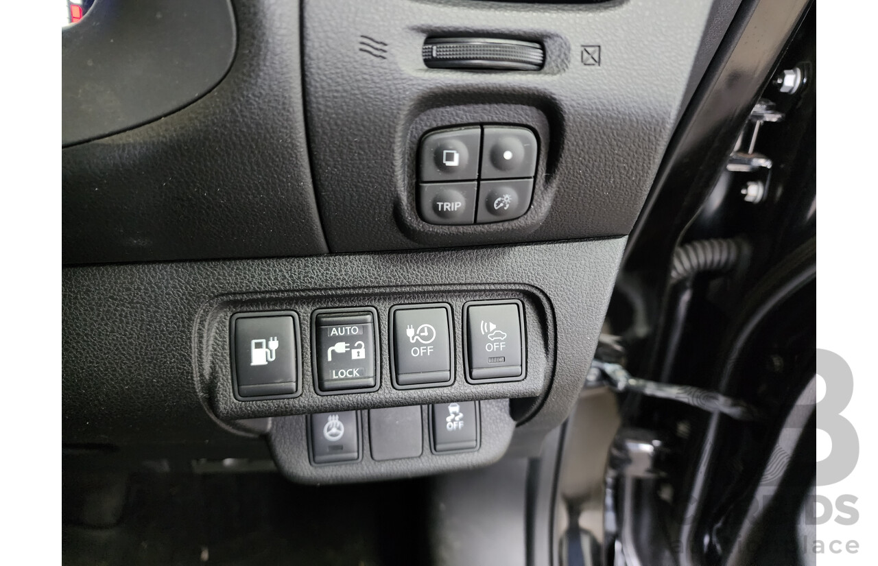 10/2013 Nissan Leaf  ZE0 5d Hatchback Black Electric