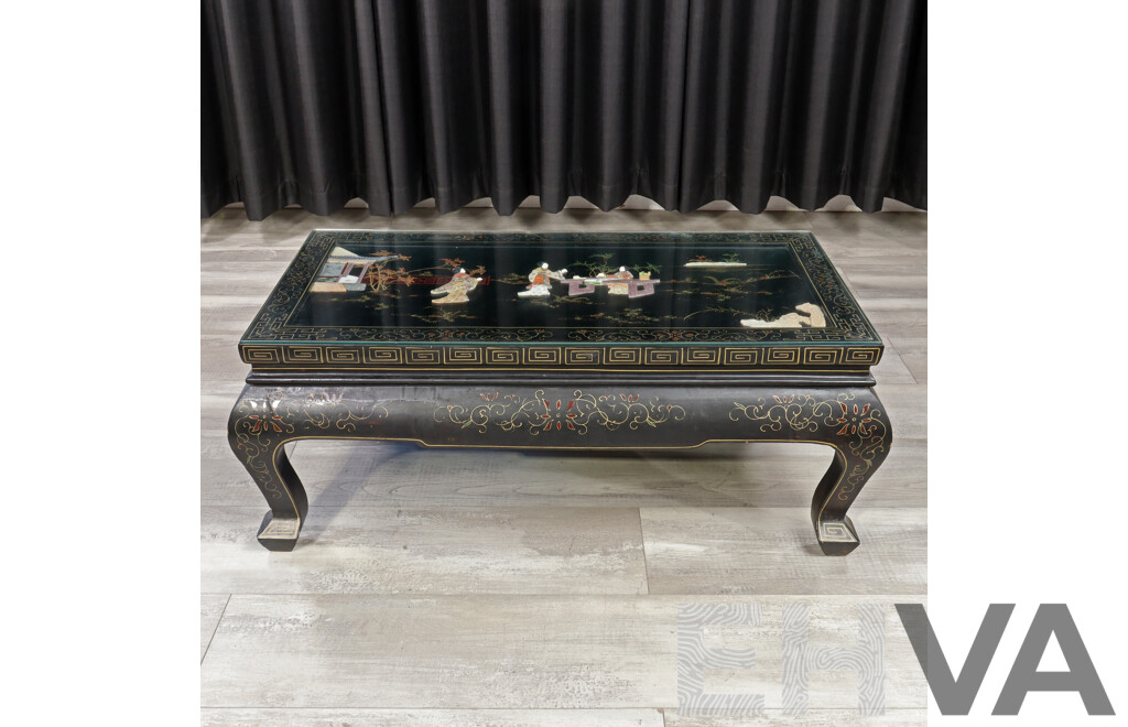 Vintage Chinese Coffee Table with - Lot 1621581 | EHVA