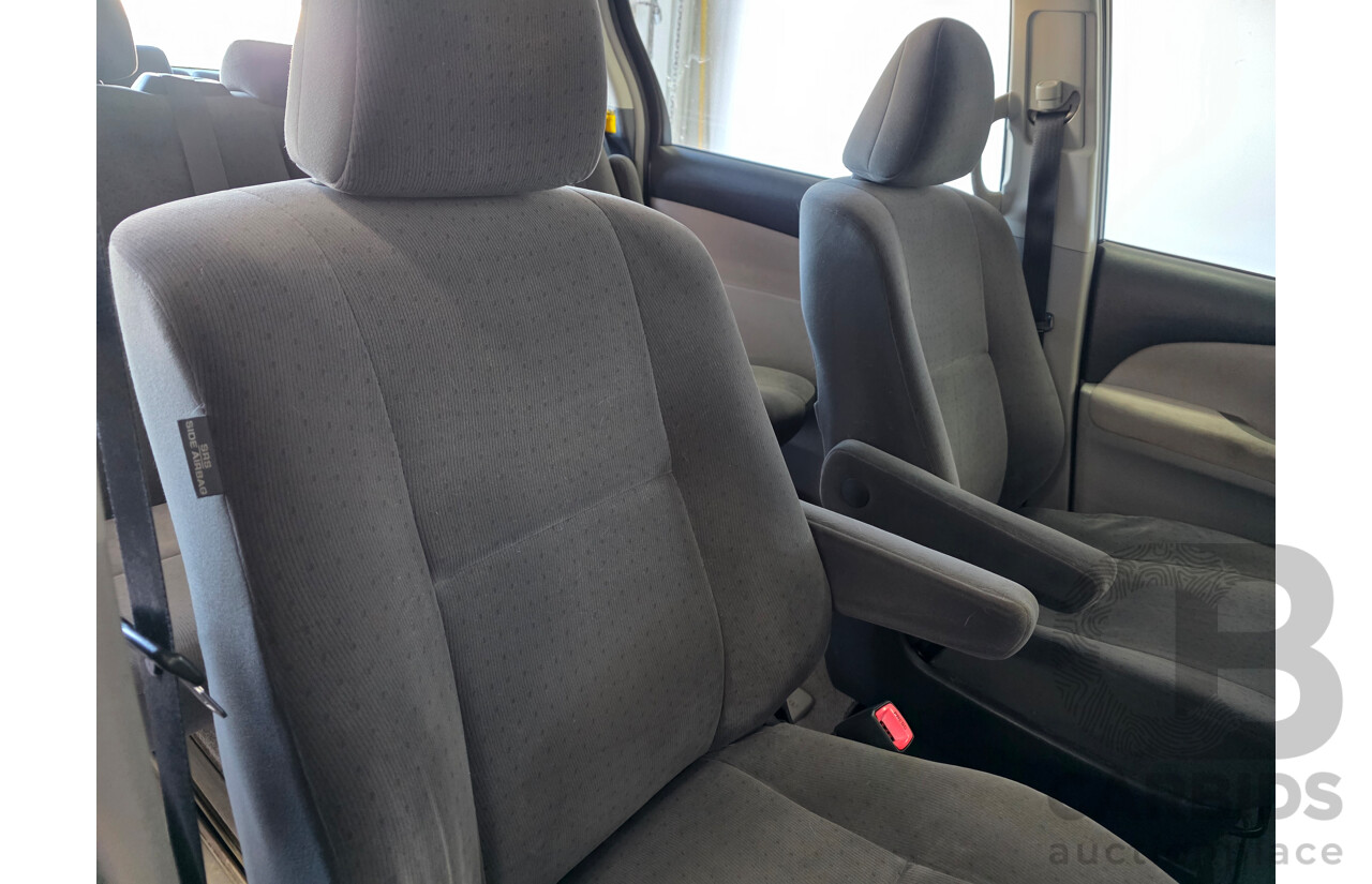 9/2006 Toyota Tarago GLX ACR50R 4d Wagon Silver 2.4L - 8 Seats