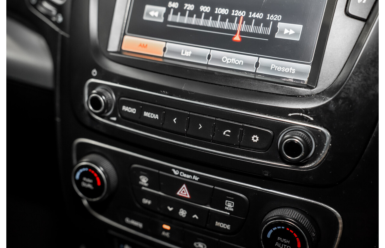 5/2015 Kia Sorento Platinum (4x4) XM MY15 4d Wagon Platinum Graphite Metallic Turbo Diesel 2.2L - 7 Seater