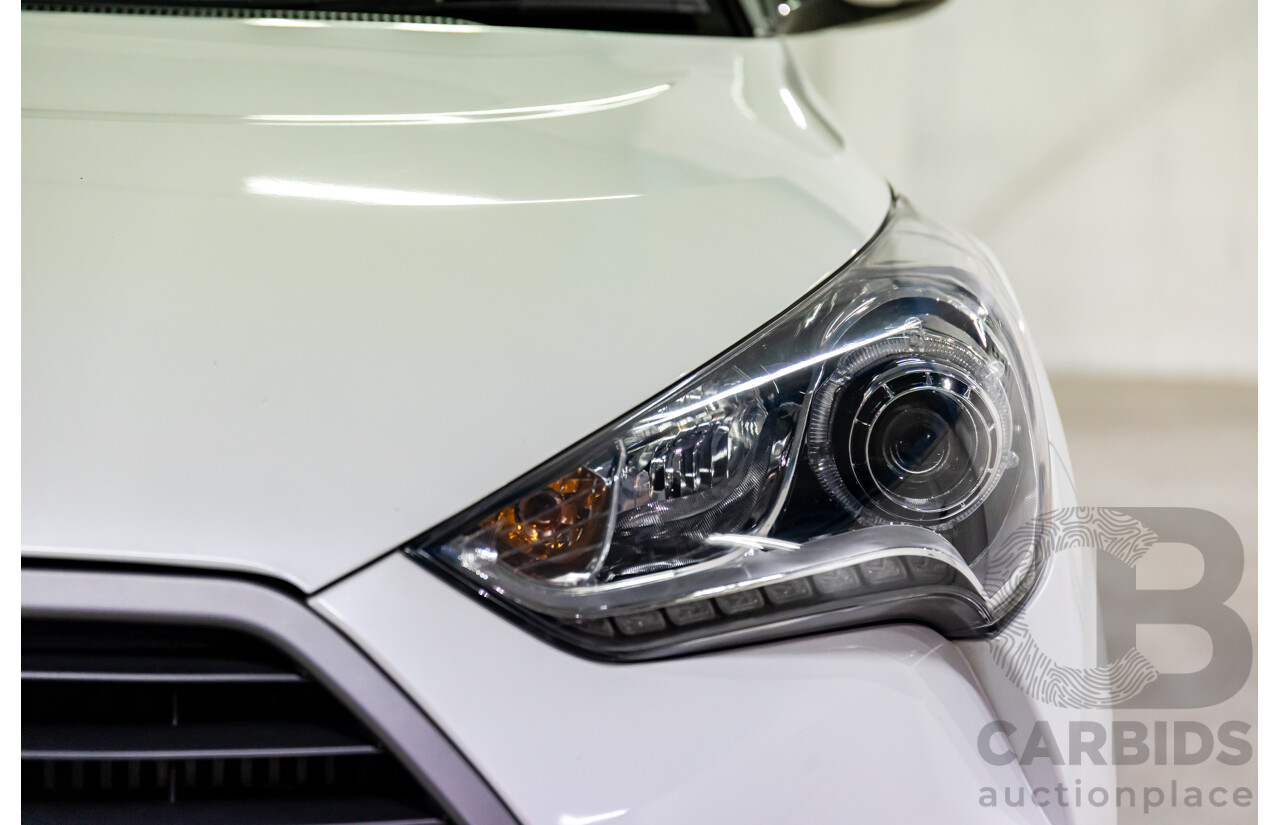 6/2015 Hyundai Veloster SR Turbo FS4 Series 2 3d Coupe Stormtrooper White Pearl Turbo 1.6L