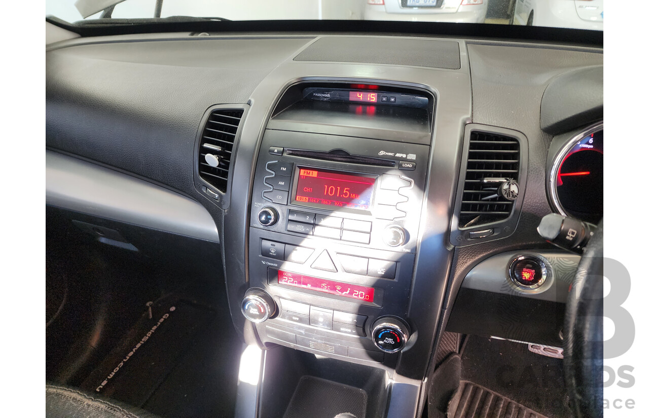 4/2010 Kia Sorento Platinum (4x4) XM 4d Wagon Black 2.2L