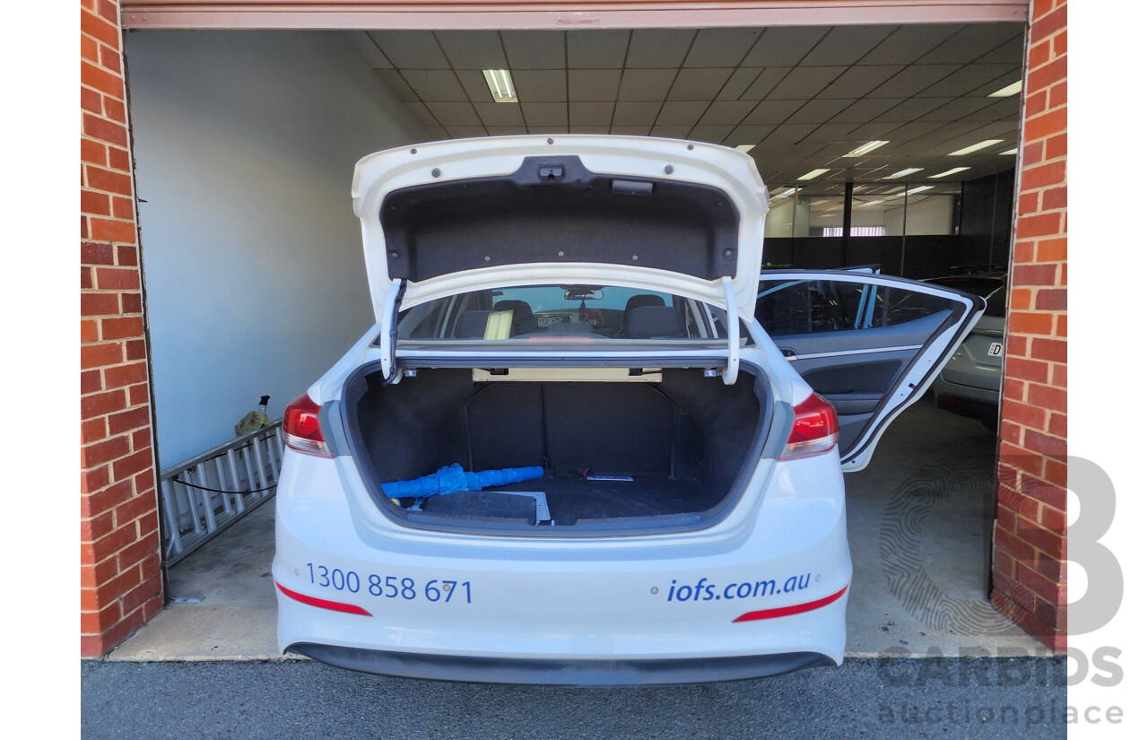 2/2018 Hyundai Elantra Active AD 4d Sedan White 2.0L