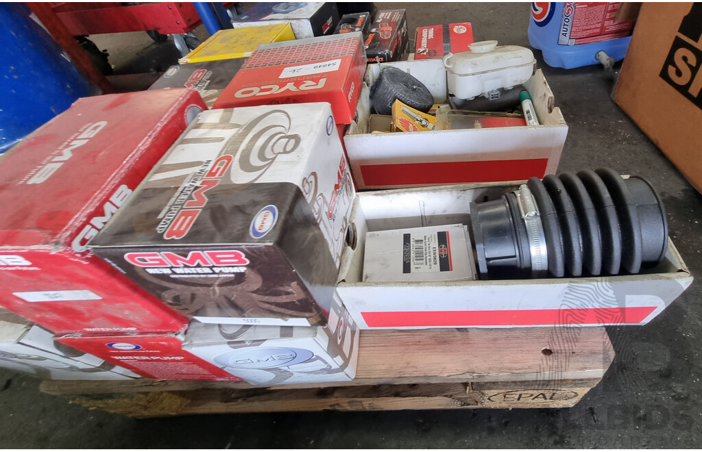 Assorted Job Lot - Pallet of Assorted Car Part ETC