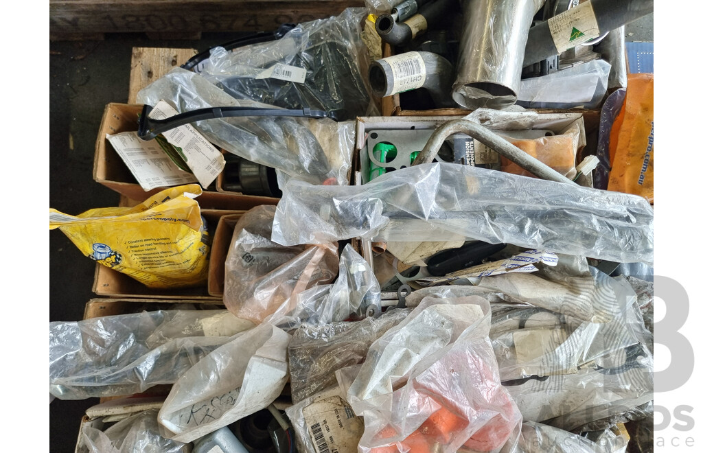 Assorted Job Lot - Pallet of Assorted Car Part ETC
