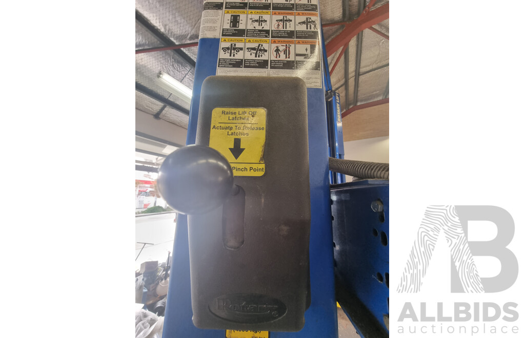 Rotary Lift, Two-Post 4500KG Asymmetric Car Hoist with Attached Height Extension Piece