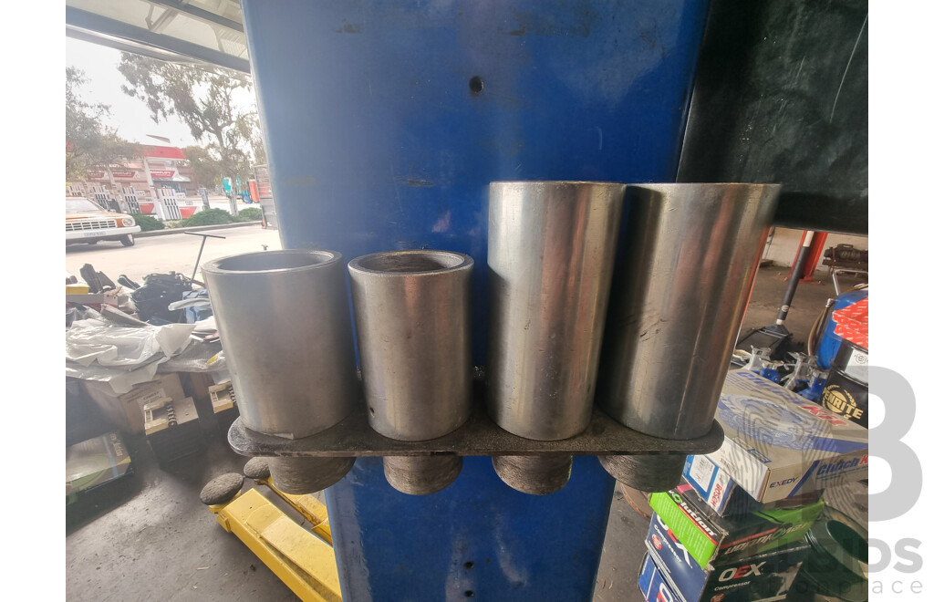 Rotary Lift, Two-Post 4500KG Asymmetric Car Hoist with Attached Height Extension Piece