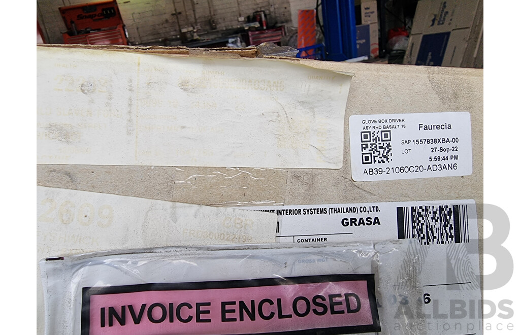 Assorted Job Lot - Pallet of Assorted Car Part ETC