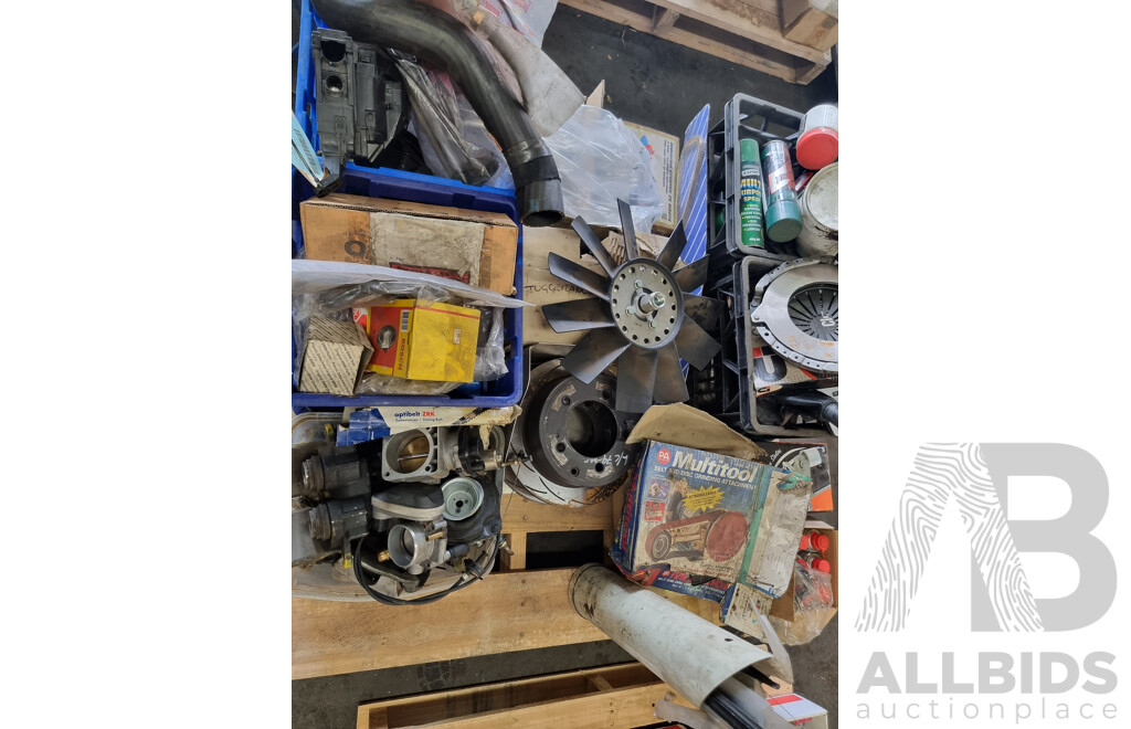 Assorted Job Lot - Pallet of Assorted Car Part ETC