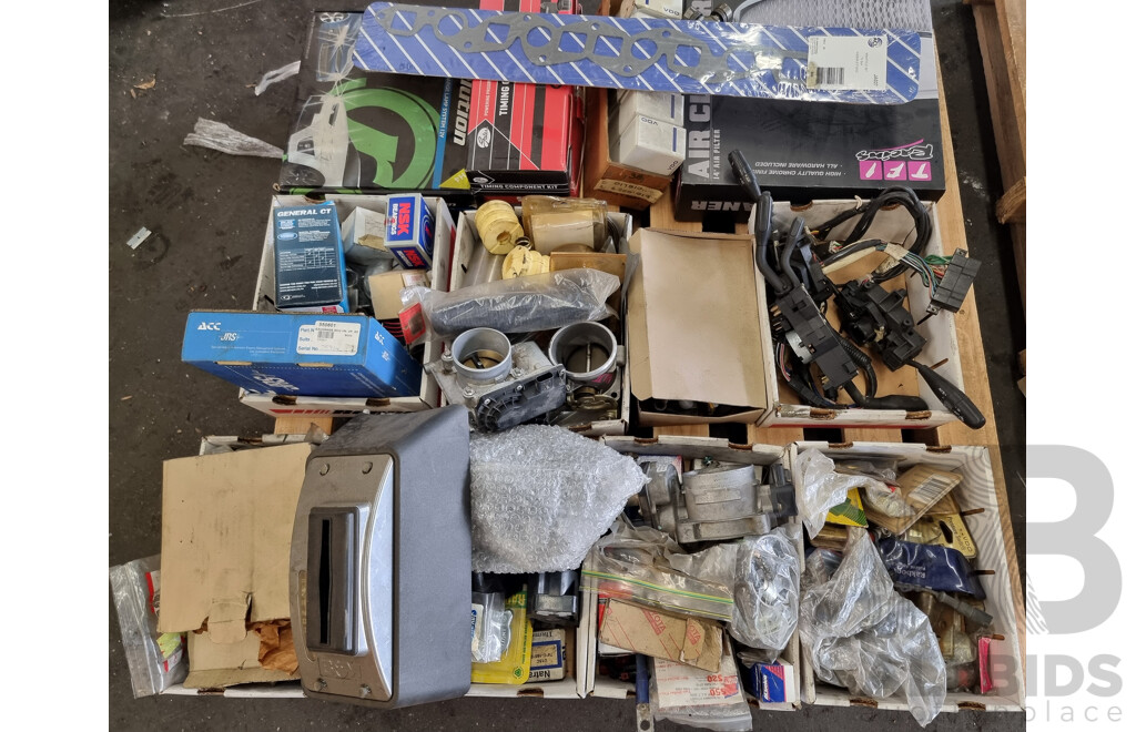 Assorted Job Lot - Pallet of Assorted Car Part ETC