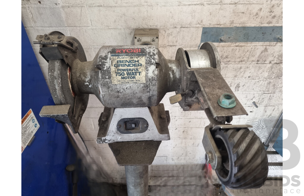 Ryobi, Pedestal Mounted Bench Grinder