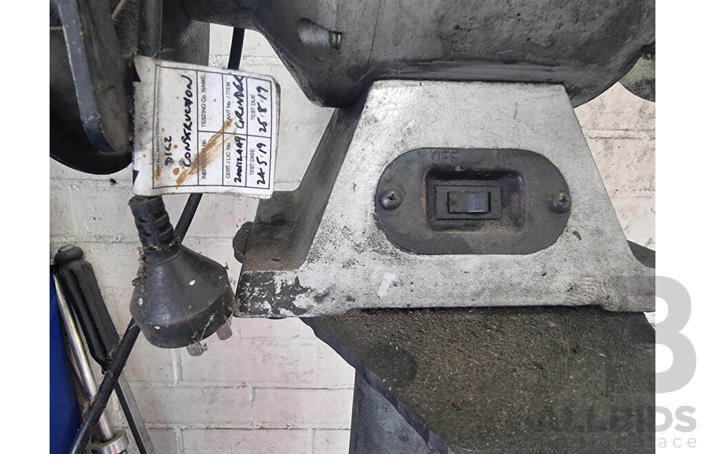 Ryobi, Pedestal Mounted Bench Grinder