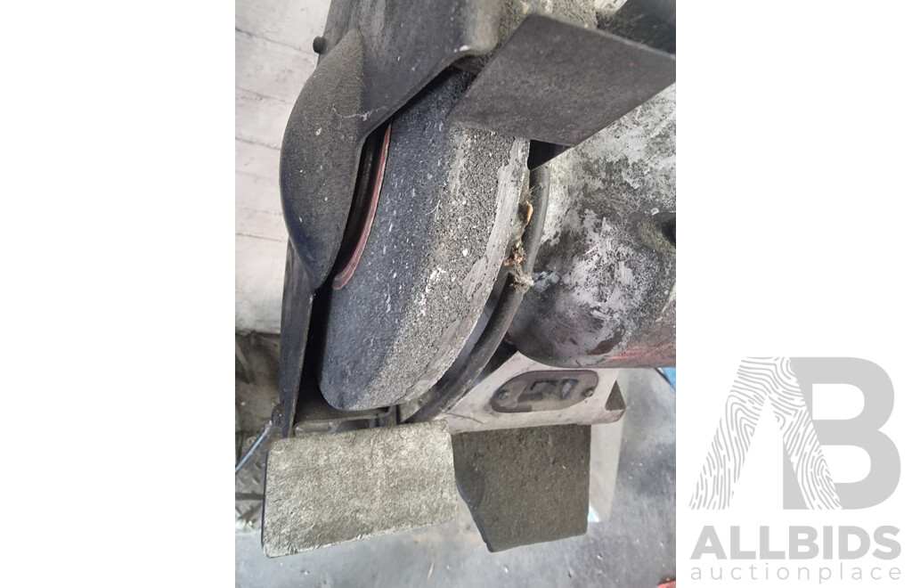 Ryobi, Pedestal Mounted Bench Grinder