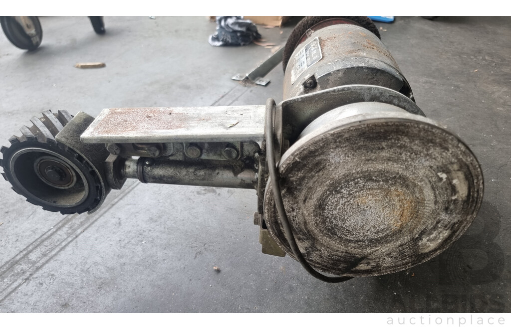 SKIL 150mm Bench Grinder