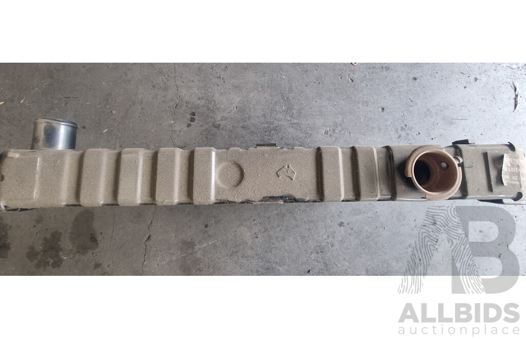 Radiator to Suit Falcon
