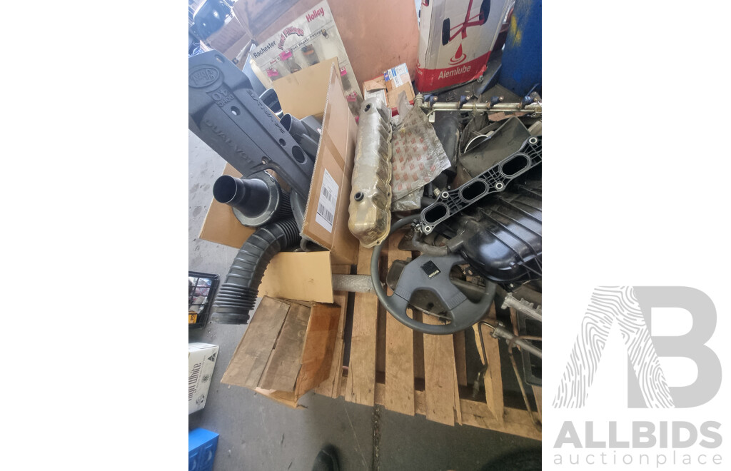 Assorted Job Lot - Pallet of Assorted Car Part ETC