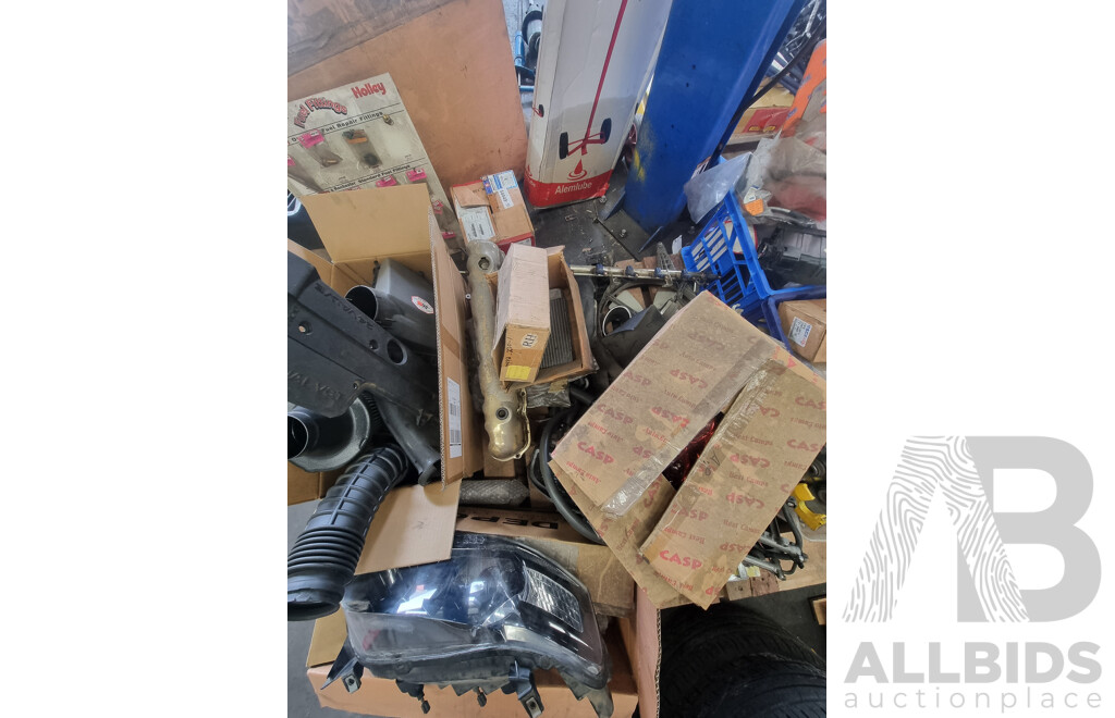 Assorted Job Lot - Pallet of Assorted Car Part ETC