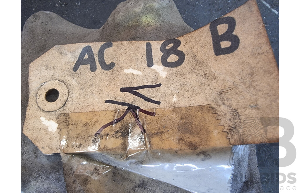 Carby to Suit 6 Cylinder Black Motor Commodore VK