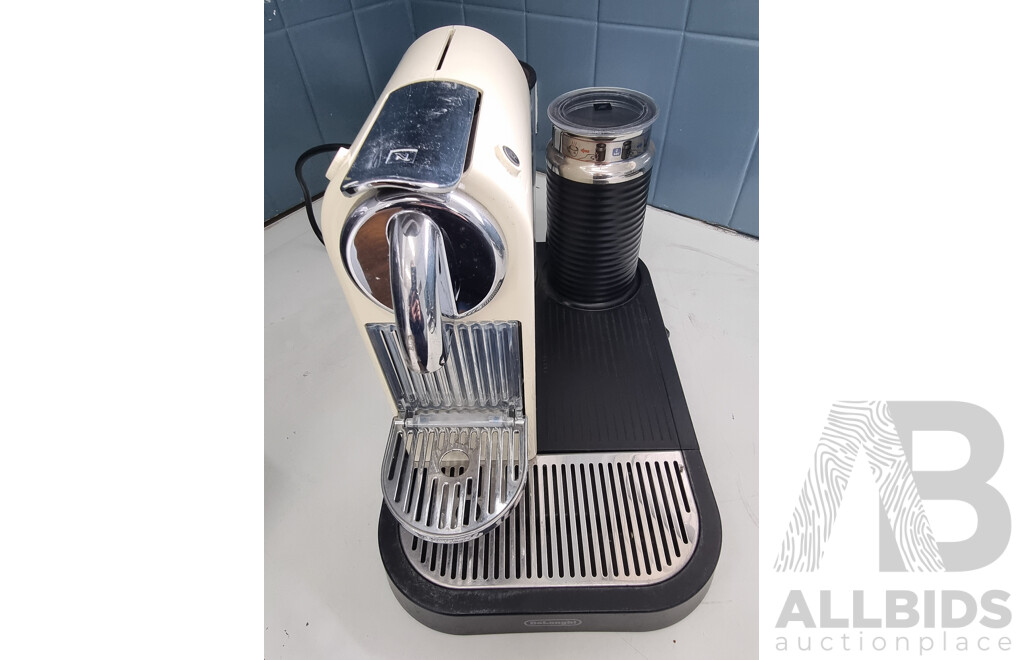 DeLonghi by Nespresso Coffee Pod Machine with Milk Frother