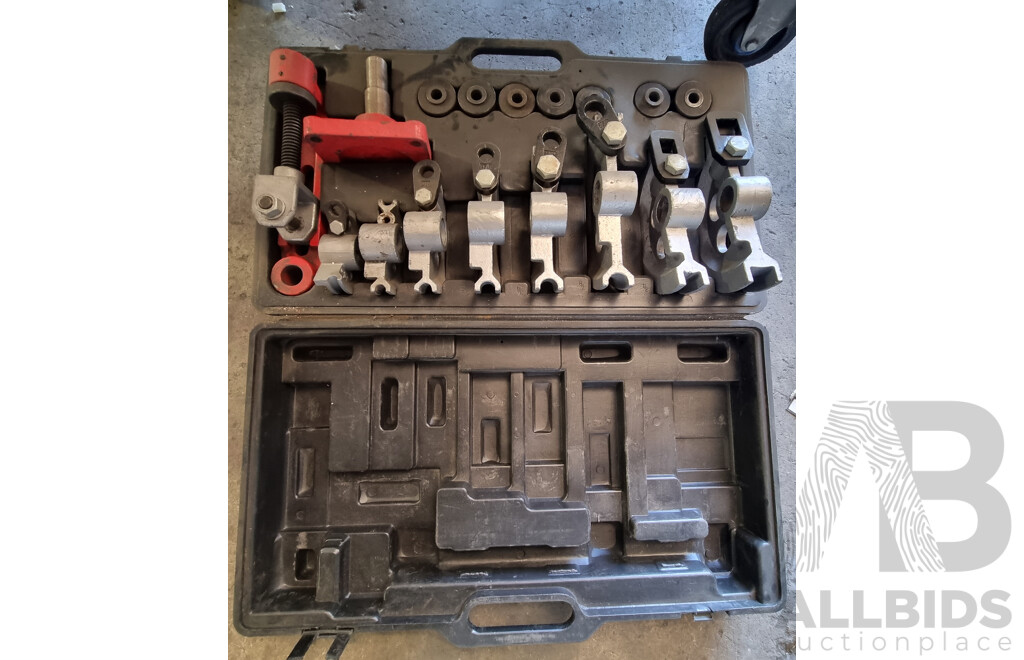 Manual Pipe Bender Kit in Carry Case - Complete Kit