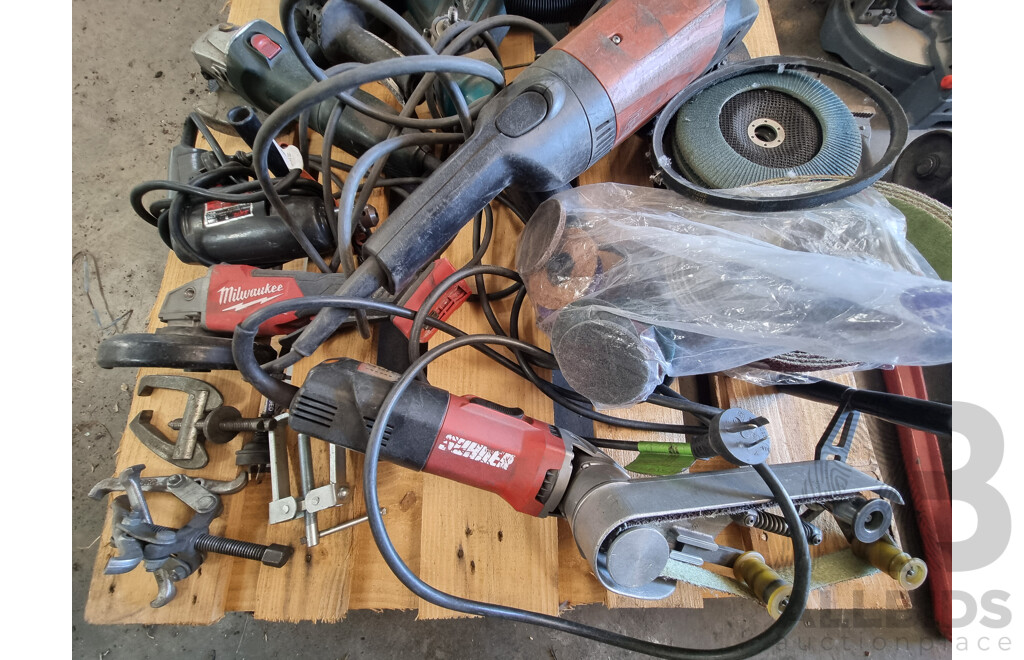 Assorted Job Lot - Pallet of Corded / Battery Operated Power Tools & Accessories ETC