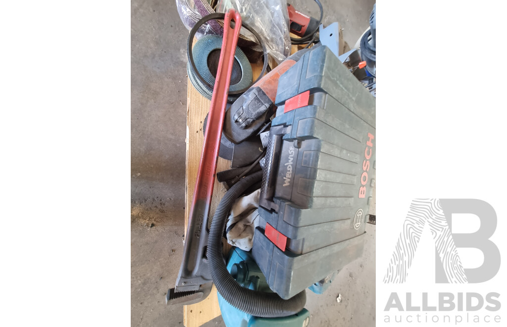 Assorted Job Lot - Pallet of Corded / Battery Operated Power Tools & Accessories ETC