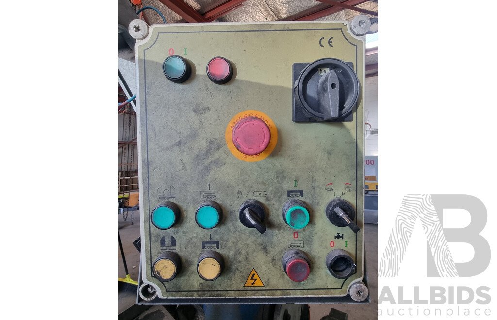 2012, Hafco Metal Master Swivel Head Dual Mitre Metal Cutting Band Saw