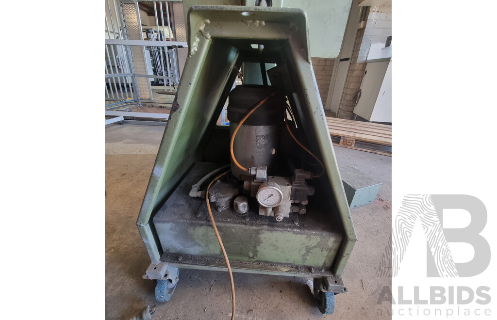 05/2001, Kellybuilt Pipe Bender/Squasher