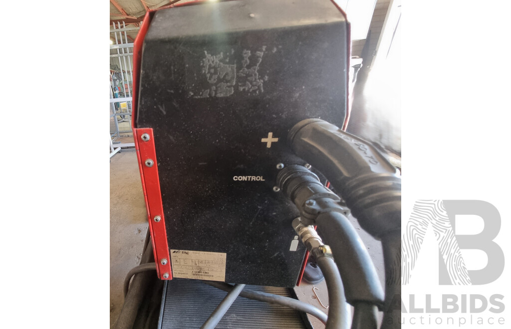 Boc Gas 320R Mig Remote Welder with WF2 Wire Feeder