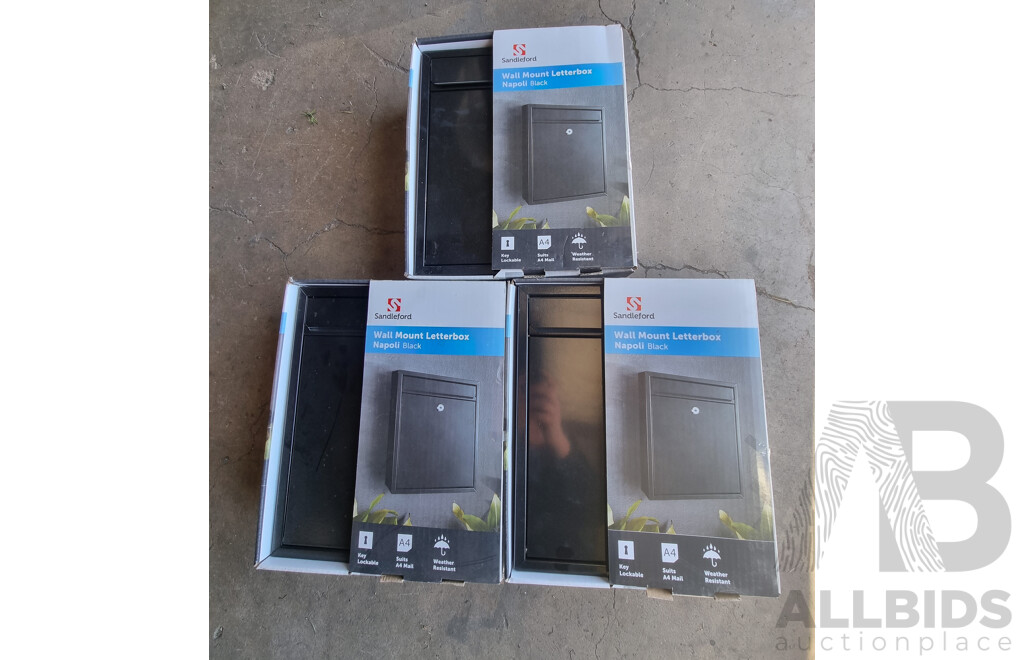 Quantity of 3 Sandleford Wall Mounted Letterboxes