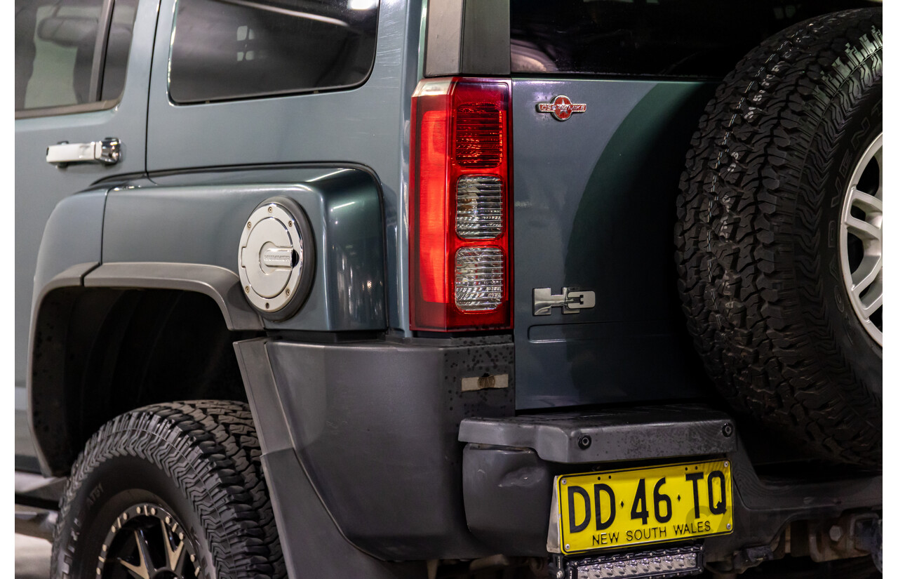 1/2008 Hummer H3 Adventure  4d Wagon Lunar Grey Metallic 3.7L